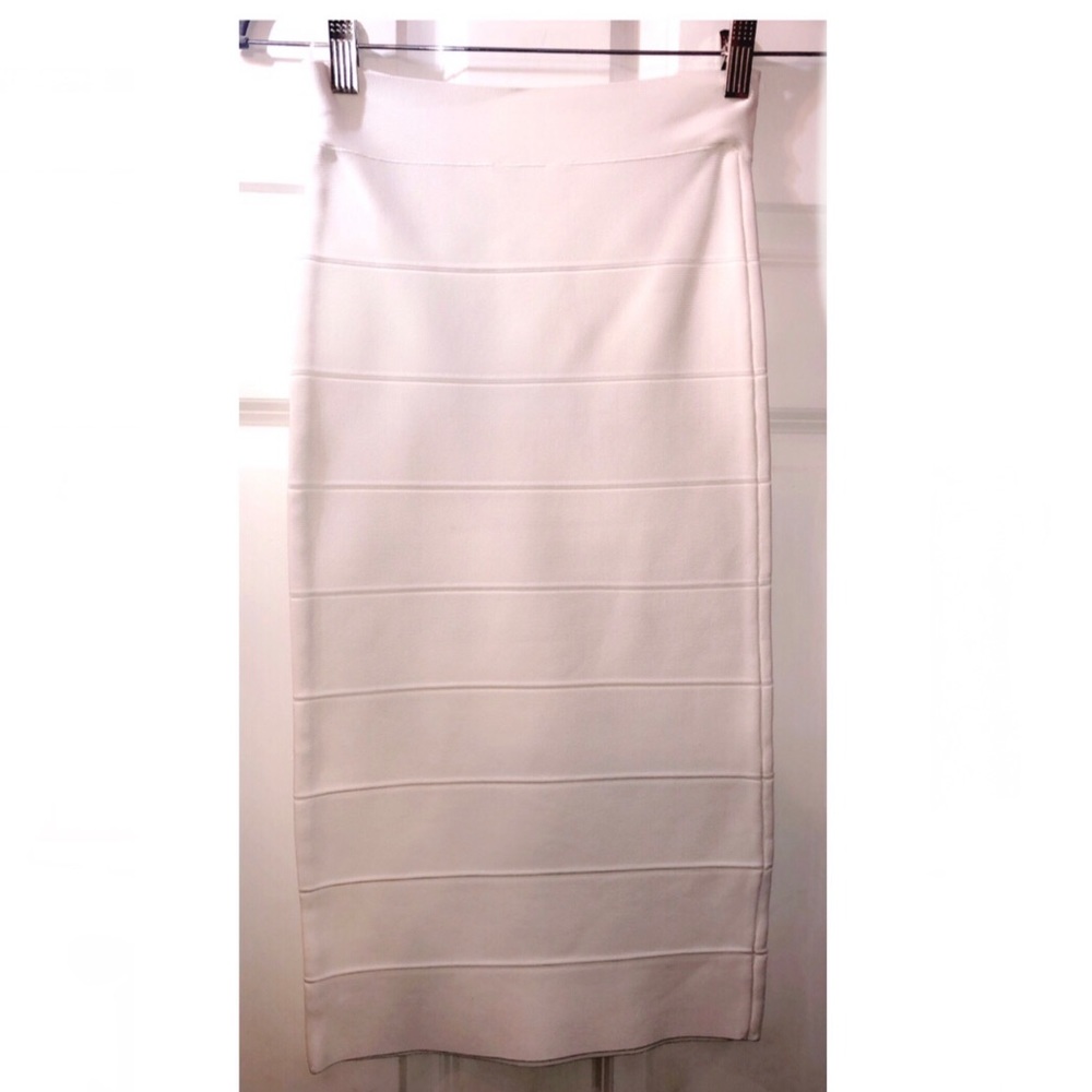 BCBG bandage knee length skirt